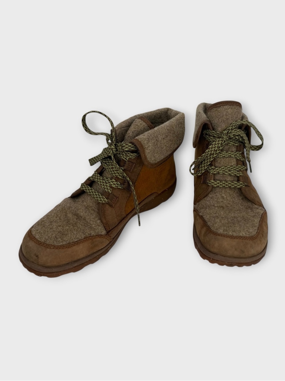 CHACO Women's Barbary Boots Pinecone Wool Leather‎ Gorpcore Hike Size 9.5 Nice!! - Picture 3 of 7